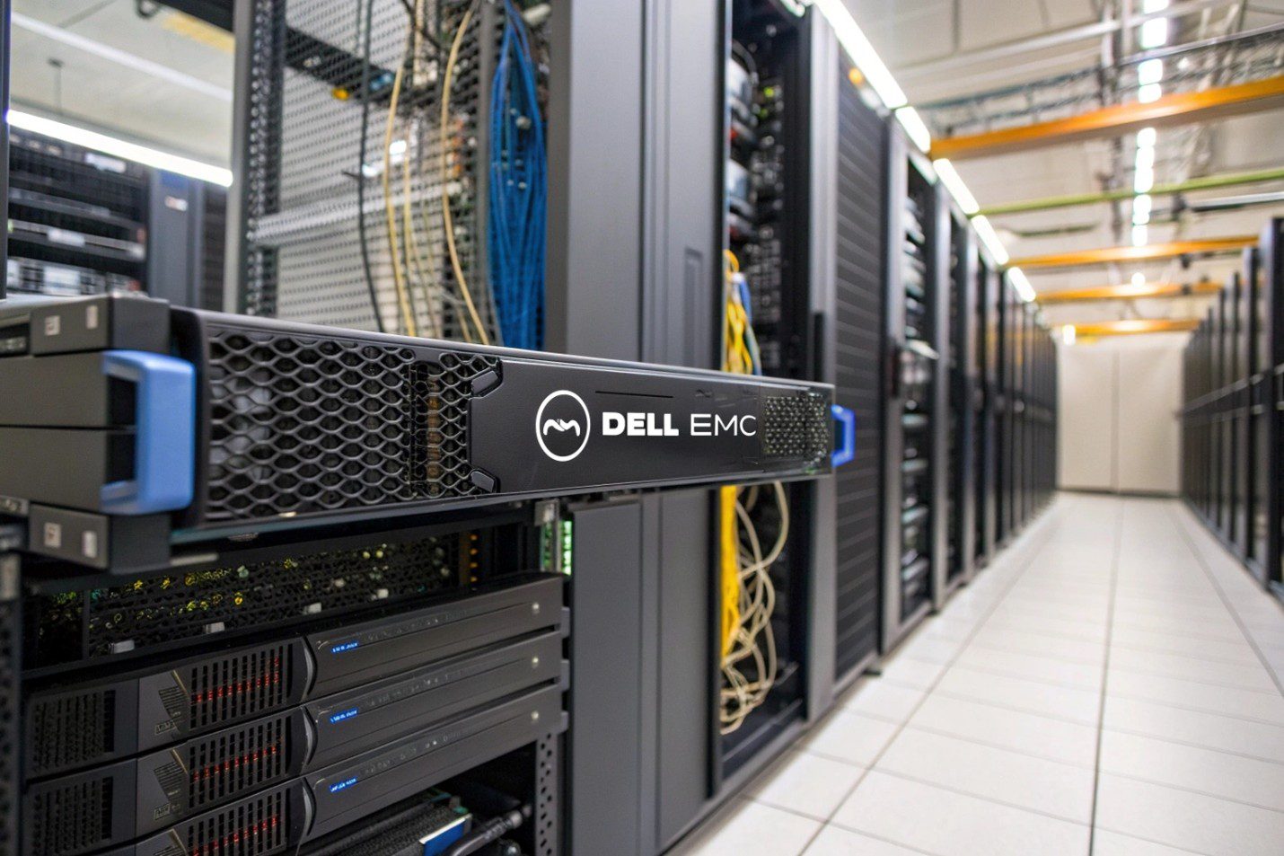 خرید استوریج dell-emc