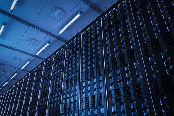 HP vs Supermicro؛ کدام برند برای دیتاسنتر بهتر است؟