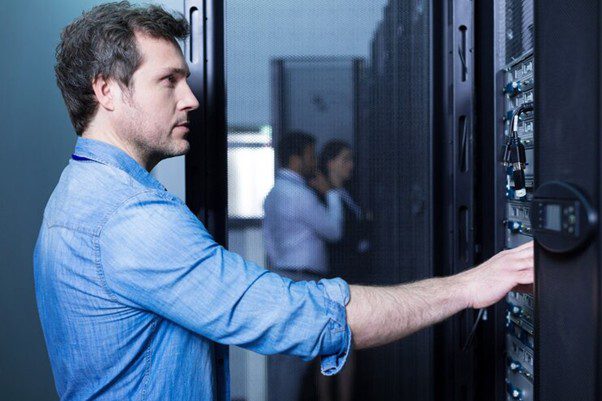 RAID در سرورهای HP چیست و چگونه کار می‌کند؟