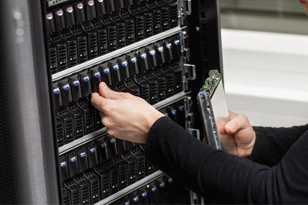 چگونه نیاز سختافزاری خود را برای انتخاب سرور HP محاسبه کنیم؟